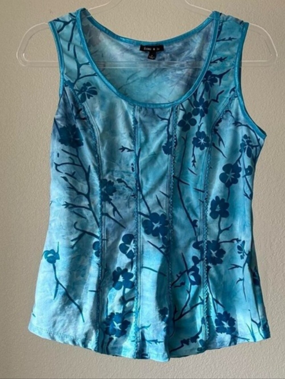 Sami And Jo Fitted Floral Tank Top